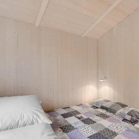 Lovely In With Kitchen Holiday home