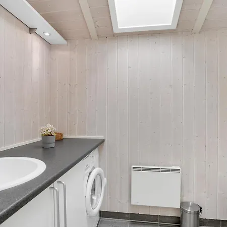 Lovely In With Kitchen