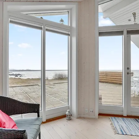Lovely In With Kitchen Holiday home