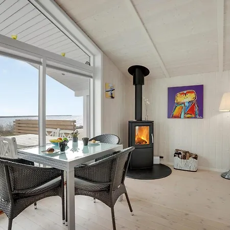 Lovely In With Kitchen Holiday home