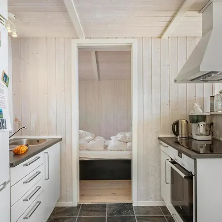 Lovely In With Kitchen Holiday home *