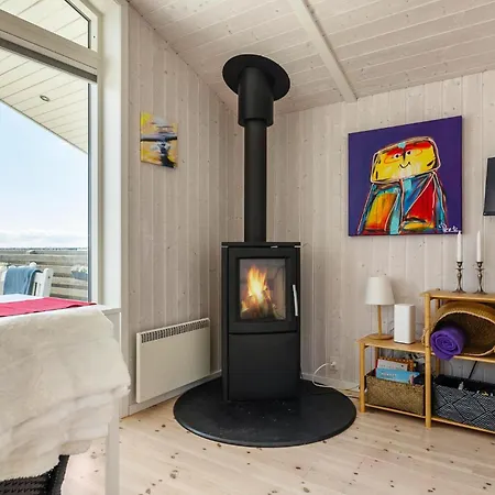 Lovely In With Kitchen Holiday home *